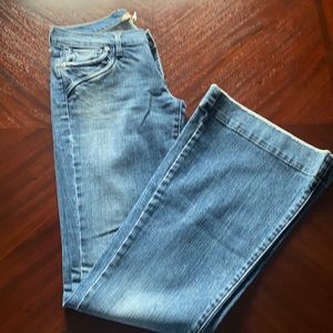 Lucky jeans